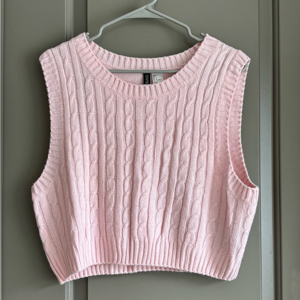 Women’s H&M Pink Sweater Vest Size L (fits small)